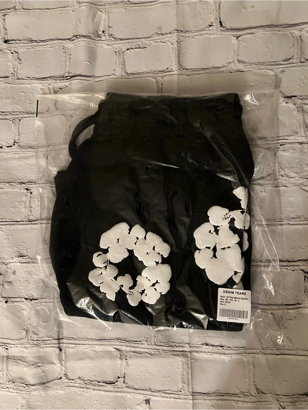 Denim Tears shorts black & White